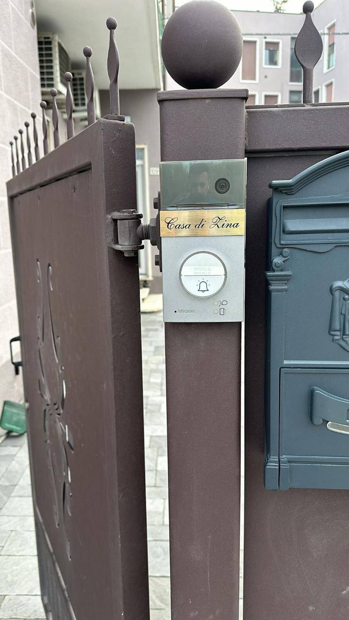 Apartamento Casa Di Zina Verona Exterior foto